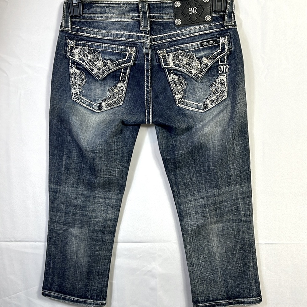Miss Me Signature Cuffed Capri Size 26 Jeans Excellent Like New Jeweled